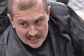 Slovenský hejtman Kotleba vyvěsil na úřad transparent proti NATO