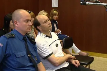 Lékař-alkoholik zavraždil pro peníze bývalou pacientku