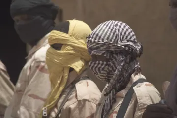 Při nehodě dvou vrtulníků v Mali zemřelo třináct francouzských vojáků