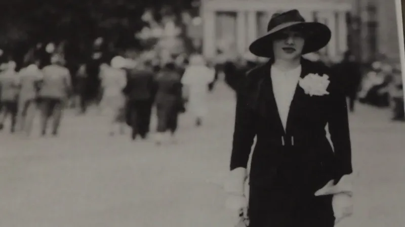 Maminka Petera Demetze v roce 1936