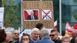 Protivládní pochod ve Varšavě