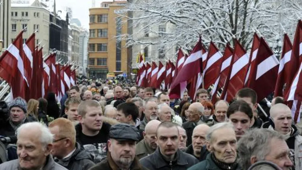 Pochod lotyšských veteránů, kteří sloužili v jednotkách SS