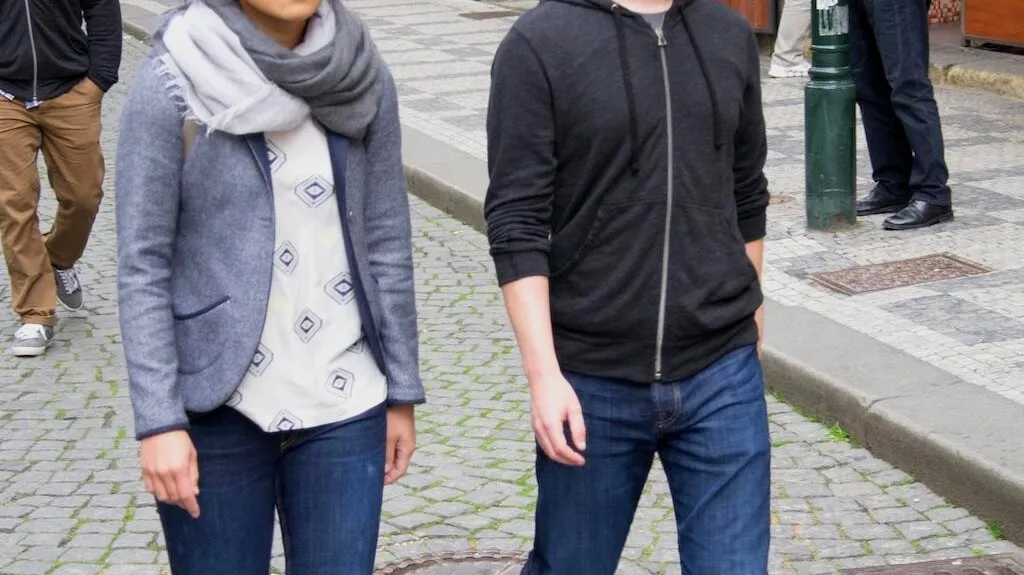 Mark Zuckerberg s manželkou v Praze