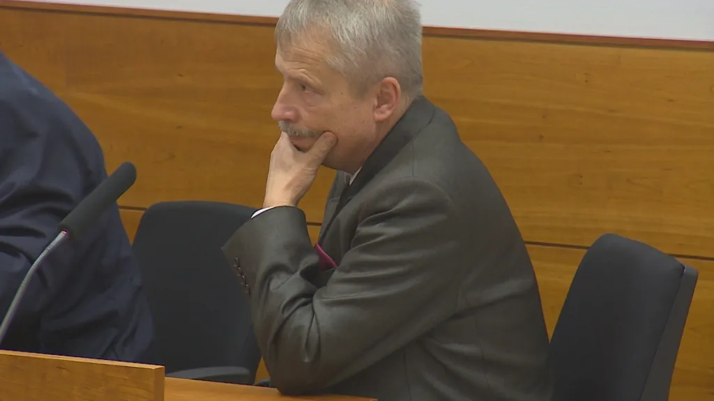 Soudce René Příhoda před kárným senátem