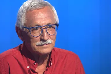 Dálniční známky by měly stát polovinu toho, co v Rakousku. Máme totiž poloviční síť, říká mluvčí ÚAMK