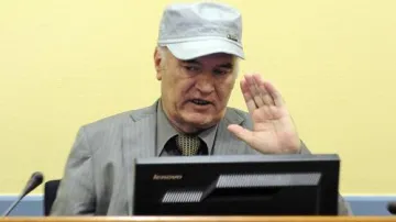 Ratko Mladić před mezinárodním tribunálem
