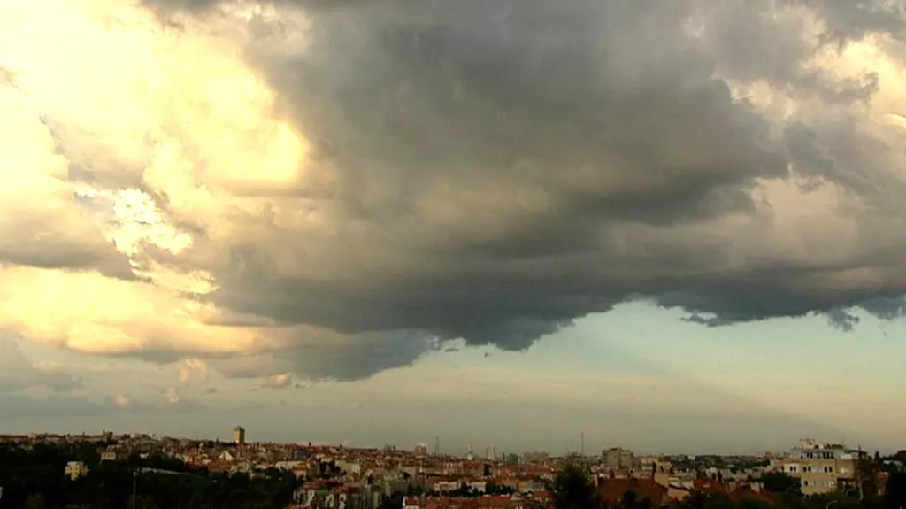 Mračna nad Prahou