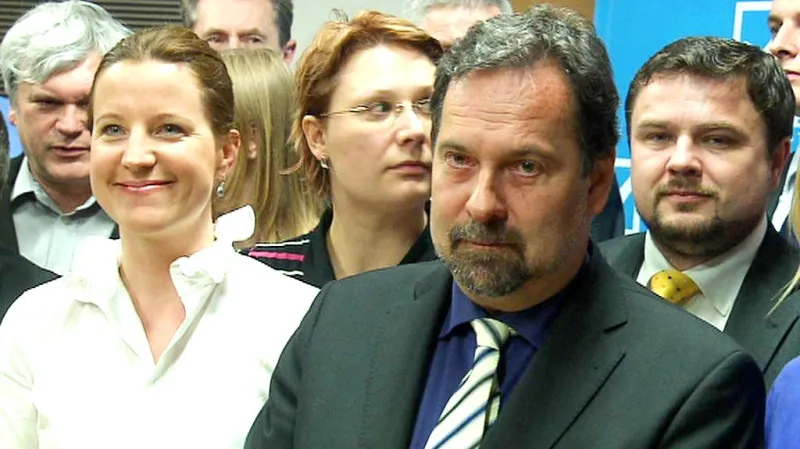 Karolína Peake a Radek John