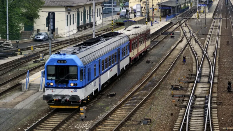 Motorový vůz 843