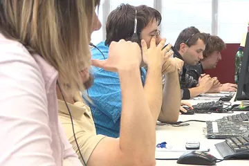 Boj proti „šmejdům“: Ministerstvo chce ztížit uzavírání smluv po telefonu