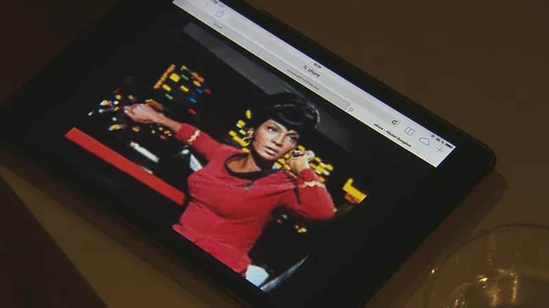 Nichelle Nichols jako Uhura