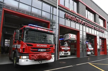 Hasiči mají v Praze-Holešovicích novou stanici. Čekali na ni 80 let