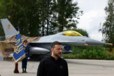 Stíhačky F-16 jsou na Ukrajině, potvrdil Zelenskyj