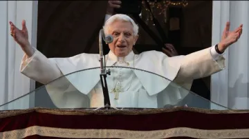 Poslední požehnání Benedikta XVI. věřícím (v původním znění)