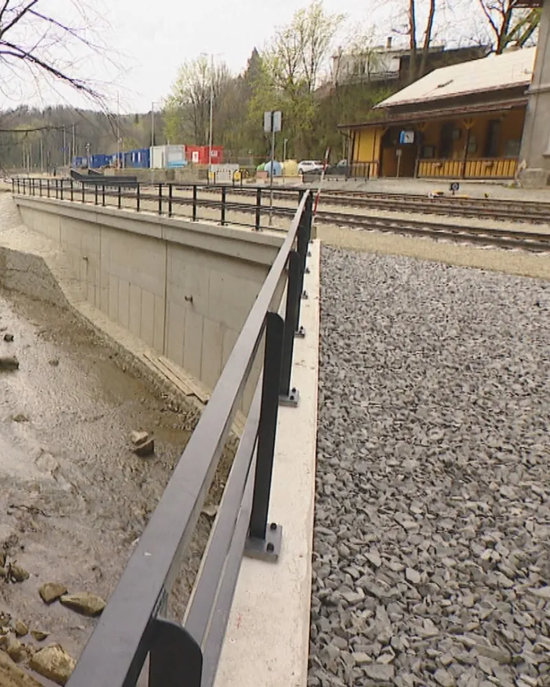 Poslední trať v Olomouckém kraji poškozená povodněmi je zpátky v provozu