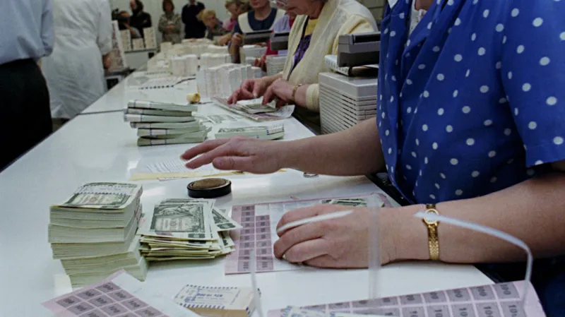 Kolkování bankovek v lednu 1993