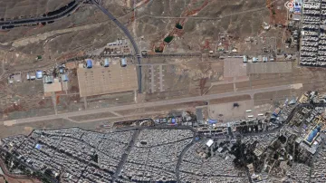 Pohled na letiště v Isfahánu, 8. 3. 2026