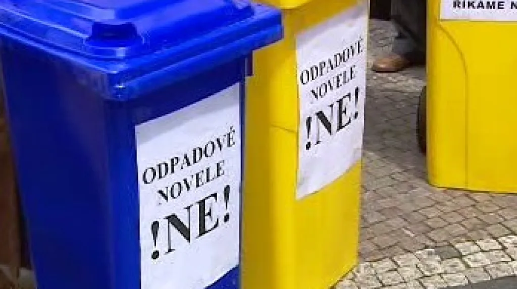 Protest proti odpadové novele