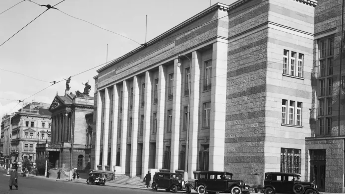 Nová pražská peněžní burza byla slavnostně otevřena 5.dubna 1938