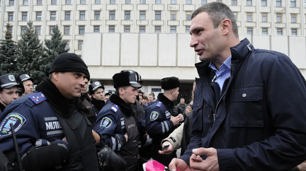 Vitalij Kličko na opoziční demonstraci