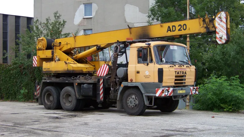 Tatra 815 jako autojeřáb