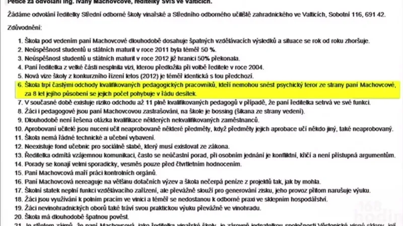 Výňatek z petice z roku 2012 požadující odvolání Ivany Machovcové