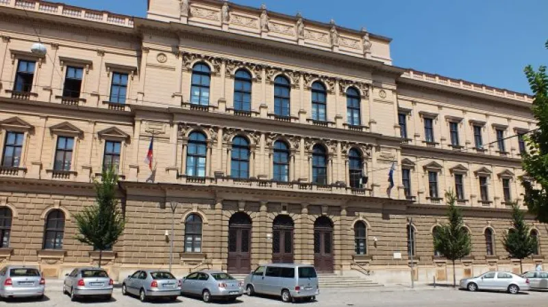 Vysílání ČT24 k rozhodnutí Ústavního soudu