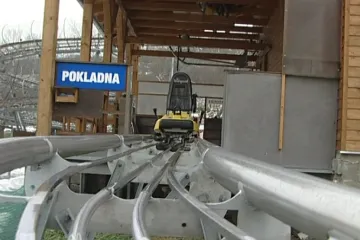 Stavební úřad přiznal, že při povolení stavby bobové dráhy udělal chybu