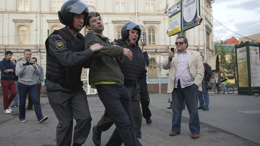 Policie rozehnala opoziční tábor v Moskvě