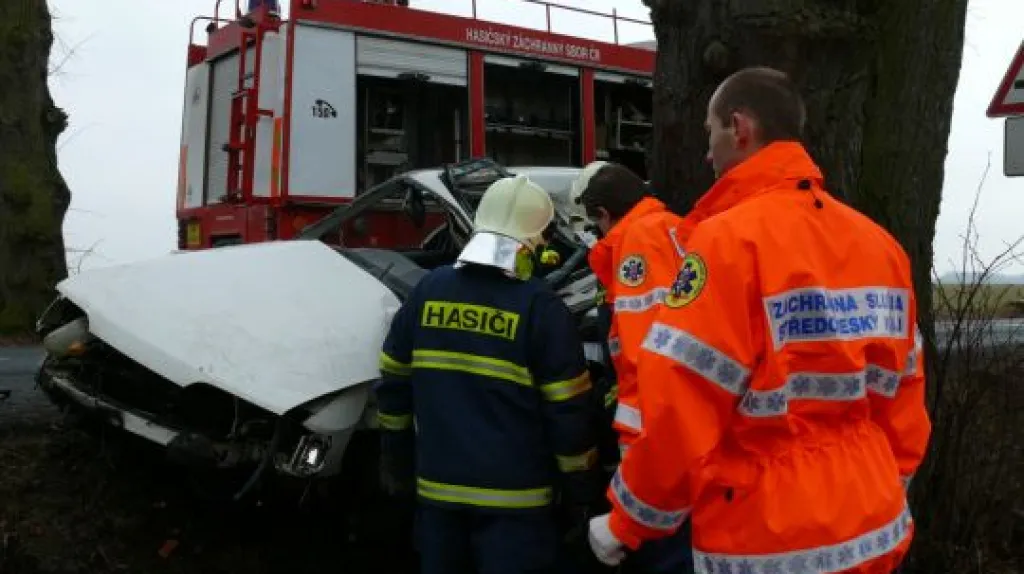 Záchranáři u vážné dopravní nehody