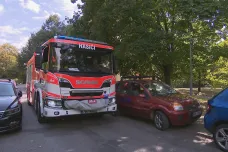 Zóna ČT24: Špatné parkování ztěžuje práci hasičům, osvětu nabízí kampaň Vteřiny pro život