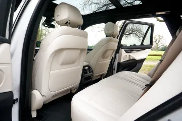 Za porušení sankcí dostal ruský podnikatel pokutu, propadnout mu mají miliony. Proti trestu se brání