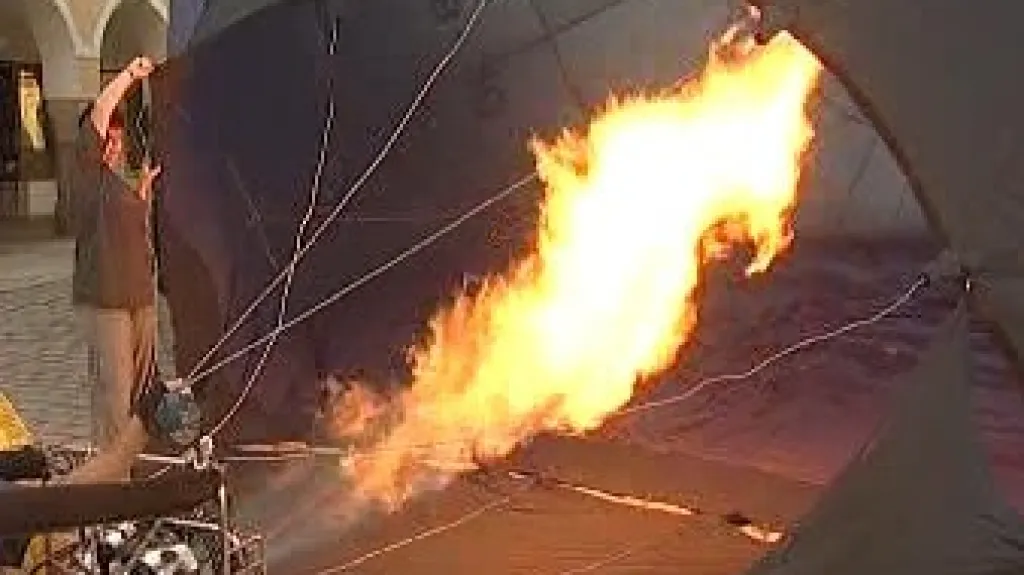 Nafukování balónu