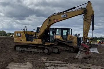 Hluk, prach, bláto. Stavby silnic a dálnic zatěžují okolní obce