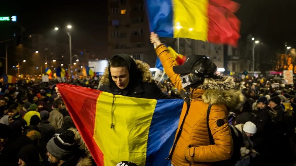 Rumuni protestují v Bukurešti proti vládě