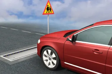 Speciální práh zatím v Branišovicích řidiče brzdit nebude. Policie novinku nedoporučila