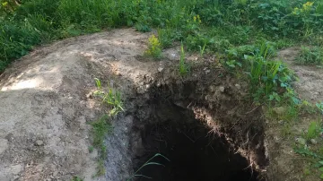 Nelegální výkopy vltavínů