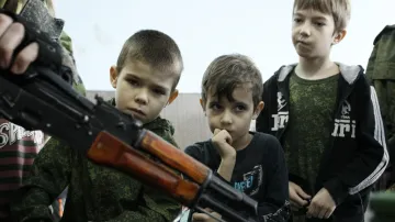 Ilustrační foto: „Patriotická výchova“ v Ruskem kontrolovaném Doněcku (březen 2018)