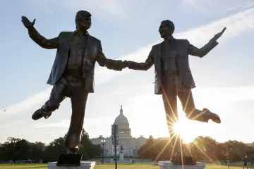 Vláda USA zveřejnila část Epsteinových spisů týkající se obvinění Trumpa