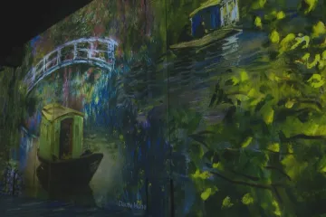 Vstoupit do obrazů. Pařížská galerie ukazuje slavná díla na velké ploše a s hudbou 