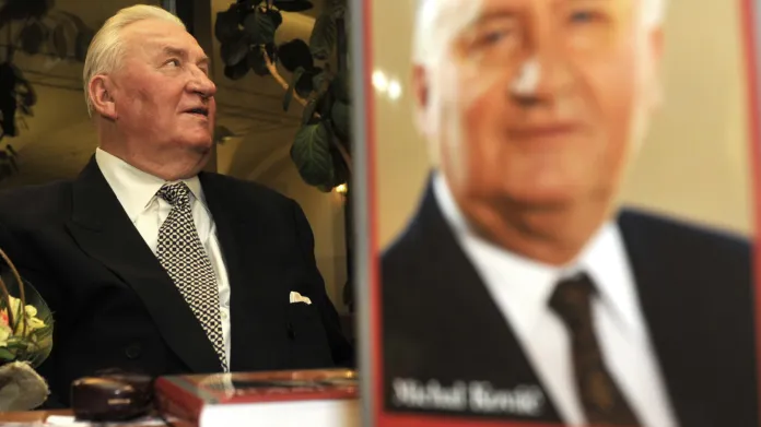 Kováč představil 16. prosince 2010 v Bratislavě svou knížku Paměti s podtitulem Můj příběh občana a prezidenta