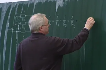 Vyšší nástupní plat muže-učitele nenalákal, o prázdninách se mění v trenéry