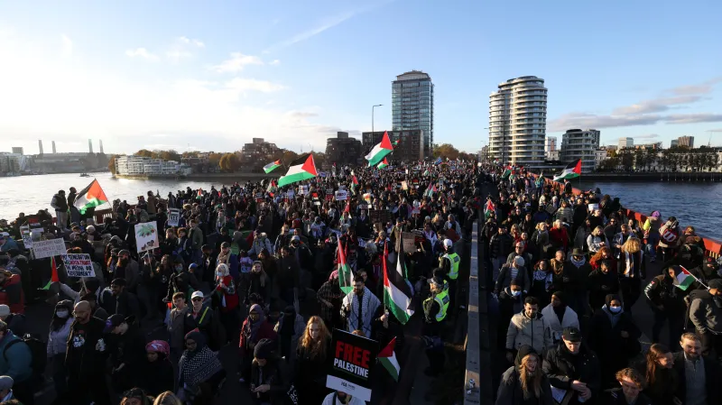 Propalestinská demonstrace v Londýně