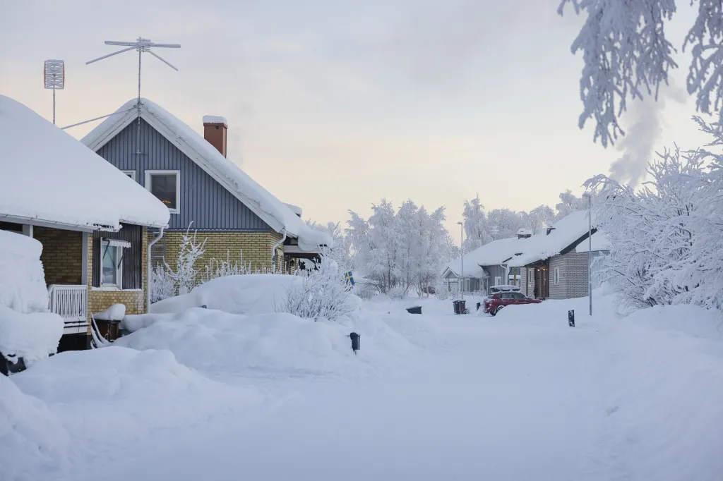 Sněhová bouře zasáhla například švédskou vesnici Vittangi