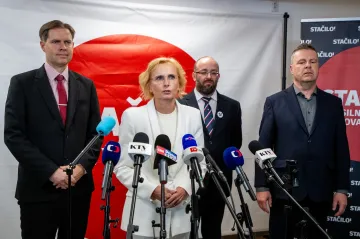 Nekončíme, jdeme dál, prohlásila Konečná