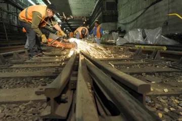 Prahu tvrdě postihnou prázdninové výluky, od 1. července se dotknou metra i tramvají