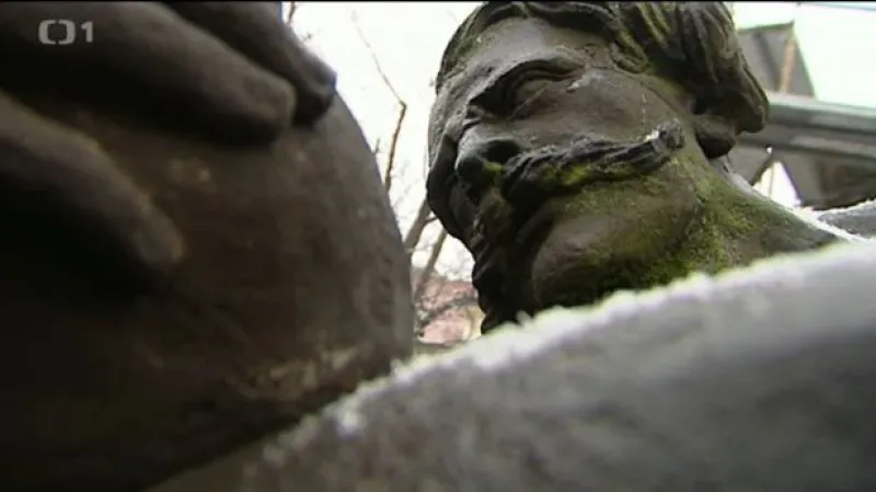 Hradčanský morový sloup v Událostech