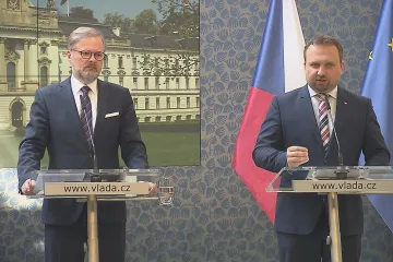 „Cílem je sociální smír,“ řekl Fiala po jednání tripartity, pomoci má kurzarbeit. Podle Středuly lidé nevěří schopnostem vlády