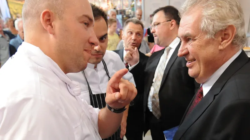 Miloš Zeman, Ondřej Slanina a Filip Sajler na Zemi Živitelce