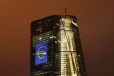 ECB poosmé v řadě zvedla základní úrokovou sazbu. Snaží se usměrnit inflaci